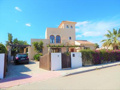 4 Bedrooms Bedroom Villa in Vera Playa