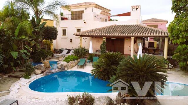 VIP7999: Villa te koop in Desert Springs Golf Resort, Almería