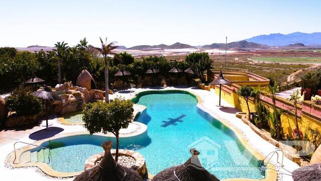 VIP8044: Wohnung zu Verkaufen in Desert Springs Golf Resort, Almería