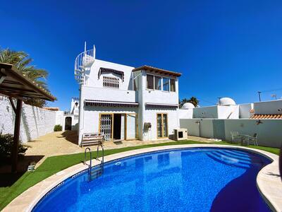 VIP8115: Villa à vendre en Mojacar Playa, Almería